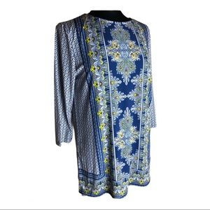 3/4 sleeve top white/blue/yellow Tunic Peck & Peck size Medium